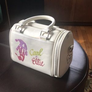 Lounge-fly up Carl & Ellie purse